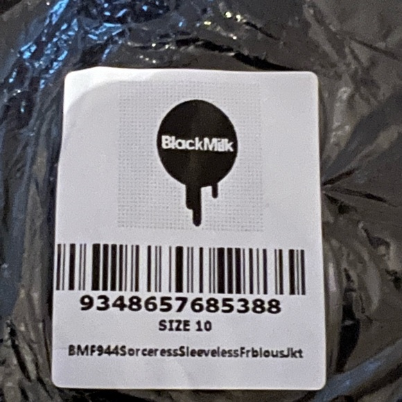 Blackmilk The Witcher sleeveless fur jacket vest NWT sorceress furbulous limited - Picture 2 of 2